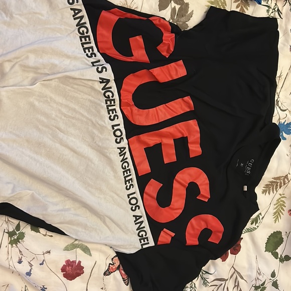 Kids XL guess La graphic T lightly used - Picture 3 of 3